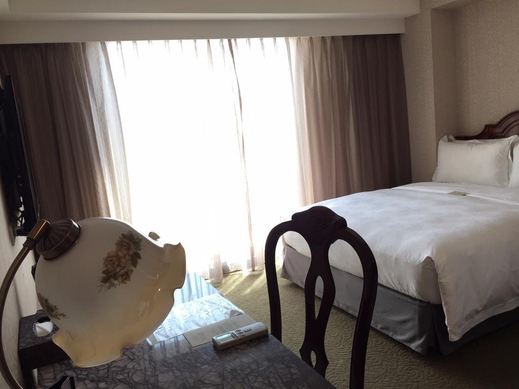 Royal Seasons Hotel Taichung‧Zhongkang Экстерьер фото