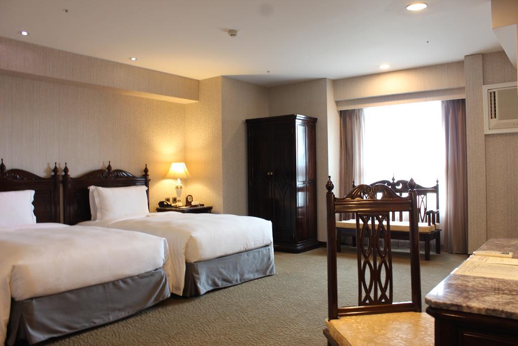 Royal Seasons Hotel Taichung‧Zhongkang Экстерьер фото