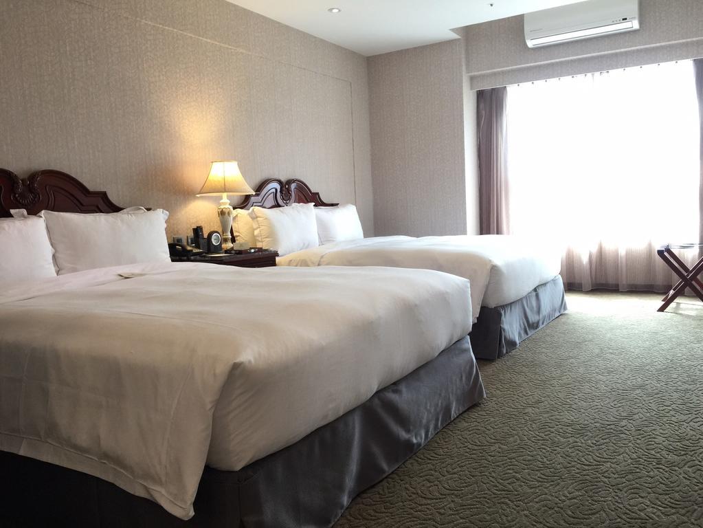 Royal Seasons Hotel Taichung‧Zhongkang Экстерьер фото