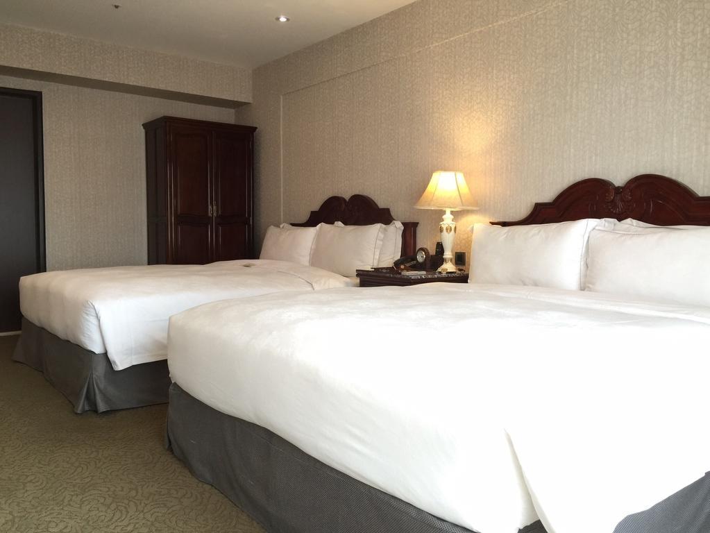 Royal Seasons Hotel Taichung‧Zhongkang Экстерьер фото