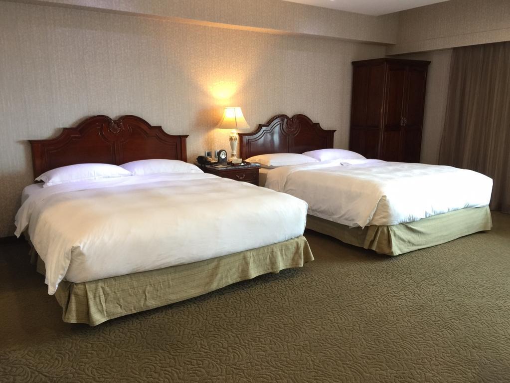 Royal Seasons Hotel Taichung‧Zhongkang Экстерьер фото