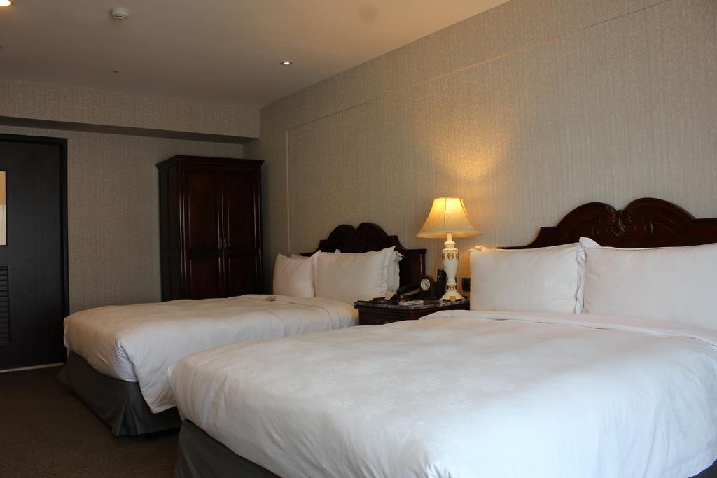 Royal Seasons Hotel Taichung‧Zhongkang Экстерьер фото