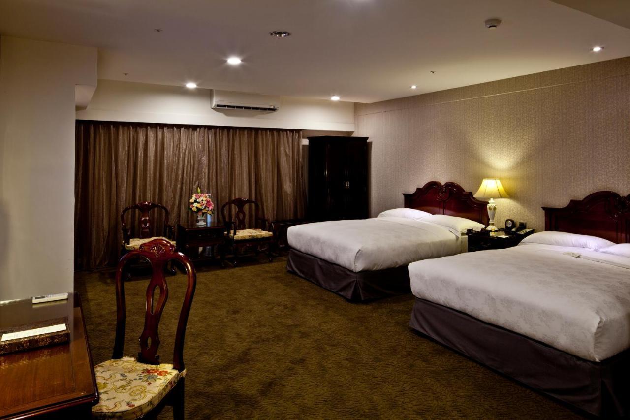 Royal Seasons Hotel Taichung‧Zhongkang Экстерьер фото